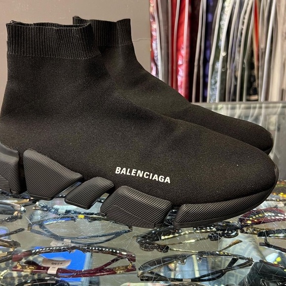 MEN'S SPEED 2.0 MONOCOLOR RECYCLED KNIT SNEAKER IN BLACK - Picture 3 of 5